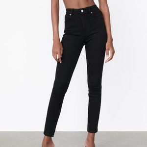 Zara Vintage Skinny High-Rise Black Jeans 2